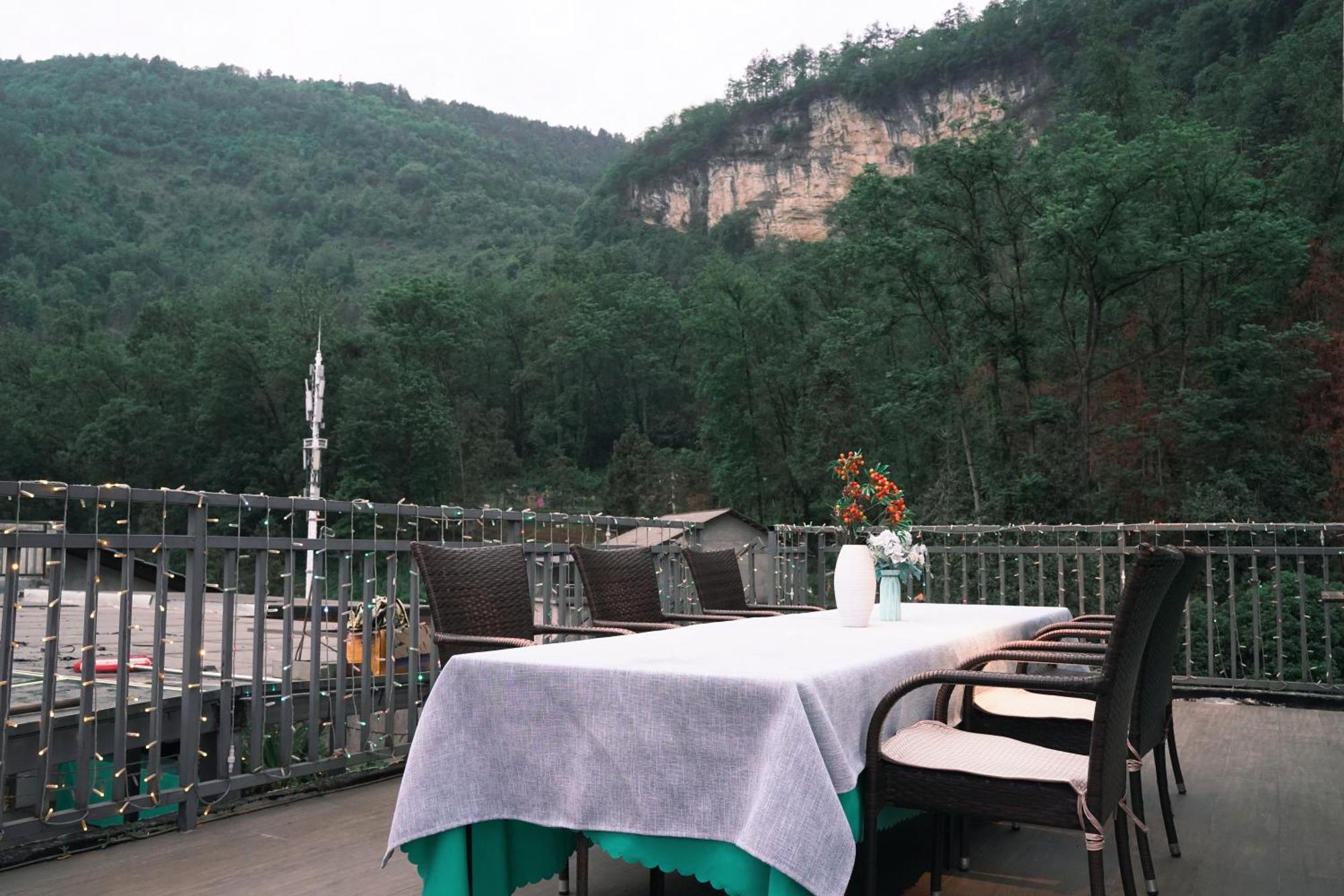 一树一花客栈眷恋店 Apartman Vulingjüan Kültér fotó